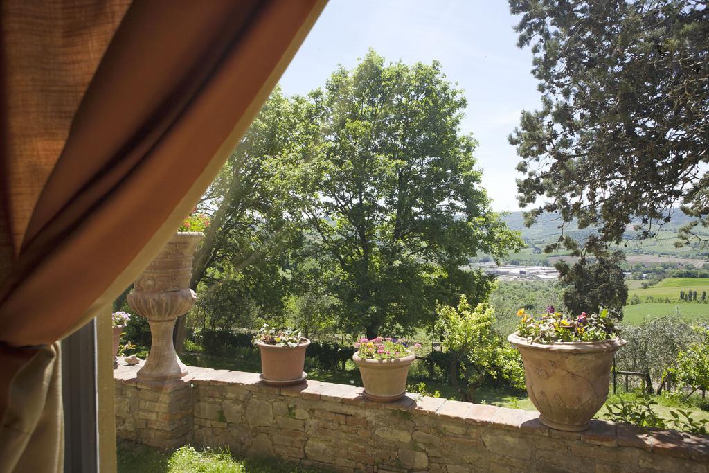 Il Broglino Villa Todi Luaran gambar