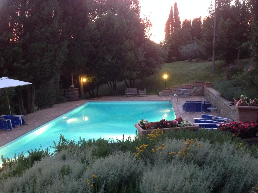 Il Broglino Villa Todi Luaran gambar