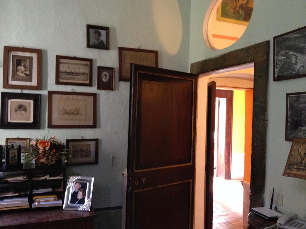 Il Broglino Villa Todi Luaran gambar
