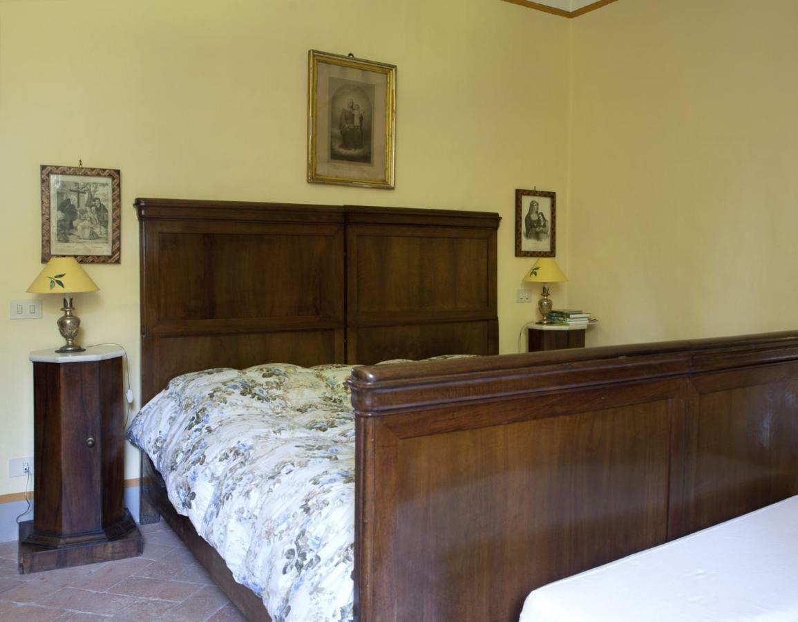 Il Broglino Villa Todi Luaran gambar